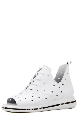 Босоножки кожаные белые