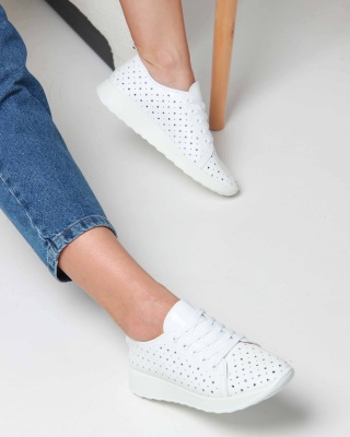 Кеды кожаные белые с перфорацией