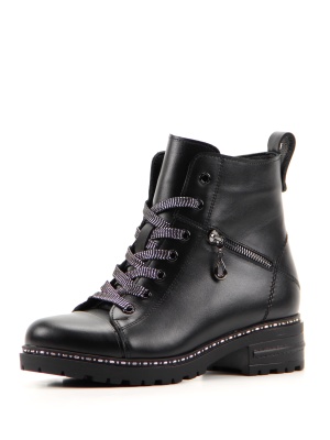 Черные ботинки и полуботинки