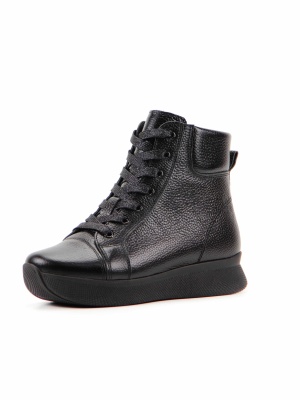 Черные ботинки и полуботинки