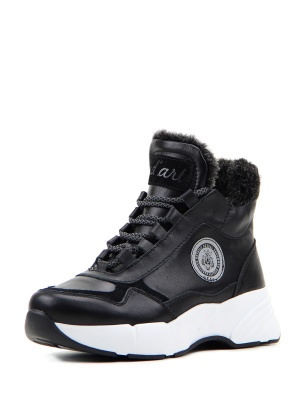 Черные ботинки и полуботинки