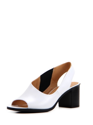 Белые босоножки и сандалии