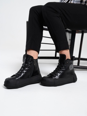 Ботинки кожаные черные