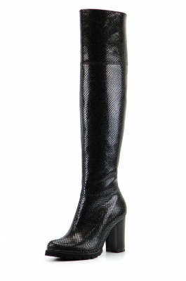 Черные сапоги