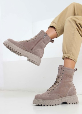 Ботинки замшевые коричневые