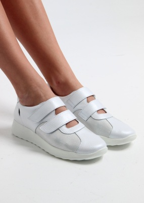 Туфли белые кожаные