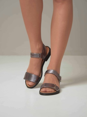 Босоножки кожаные 