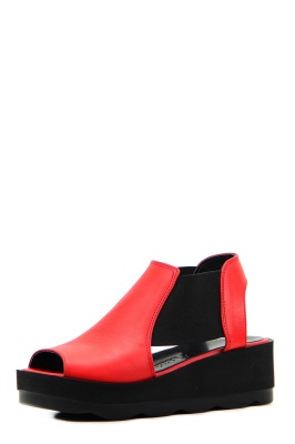 Босоножки кожаные красные на платформе