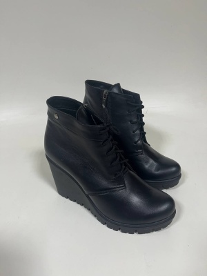 Черные ботильоны