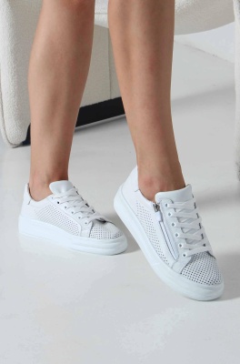 Кеды кожаные белые с перфорацией