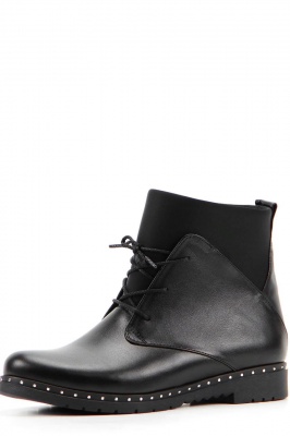 Черные ботинки и полуботинки