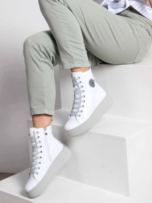 Ботинки кожаные белые