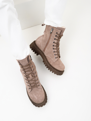 Ботинки коричневые замшевые