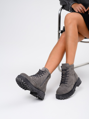 Ботинки замшевые серые