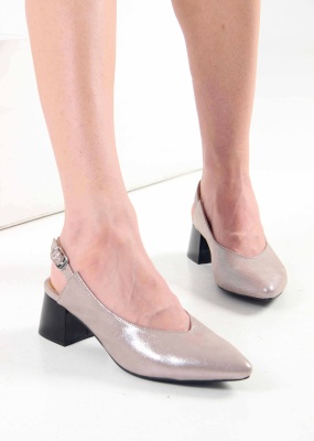 Туфли кожаные бежевые