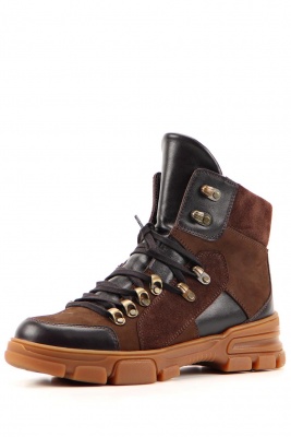 Ботинки замшевые коричневые
