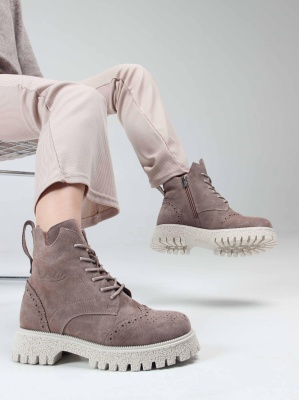 Ботинки замшевые 