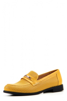 Лоферы кожаные с перфорацией желтые