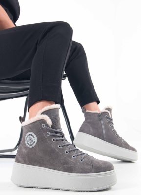 Ботинки замшевые серые