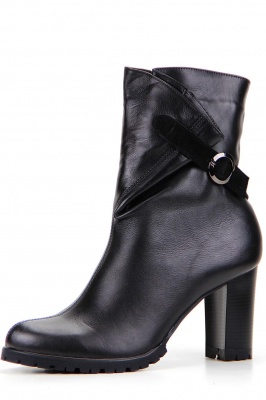 Черные полусапоги