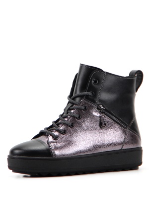 Серебряные кеды