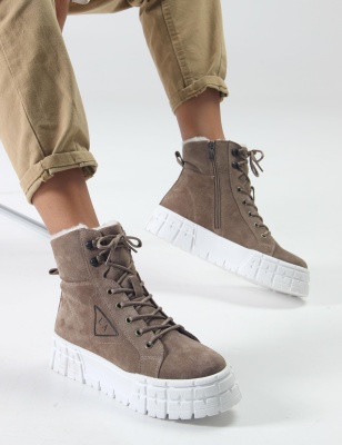 Ботинки замшевые коричневые 