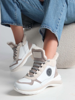 Ботинки кожаные бежевые