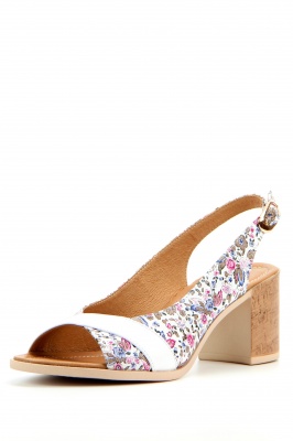 Босоножки кожаные