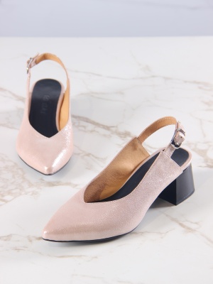 Розовый туфли