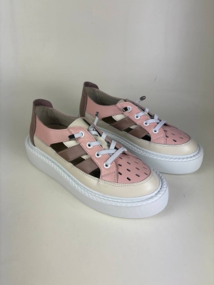 Бежевые кеды