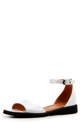 Белые босоножки и сандалии