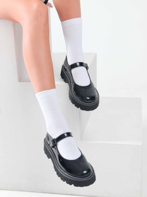 Туфли черные из лаковой кожи