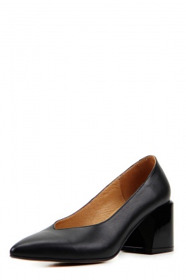 Туфли кожаные черные на каблуке