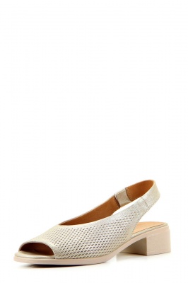 Босоножки кожаные с перфорацией бежевые