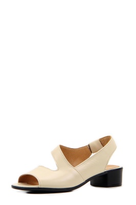 Босоножки кожаные бежевые