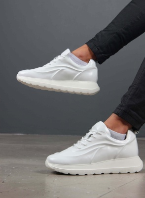 Кроссовки кожаные белые