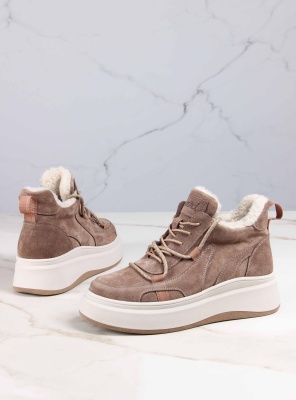 Ботинки замшевые коричневые