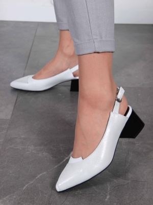 Туфли кожаные белые