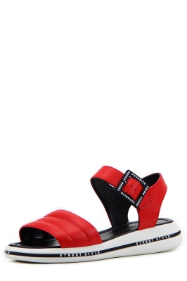 Босоножки красные кожаные