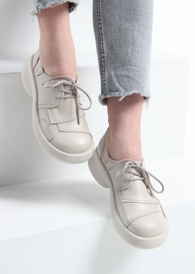 Полуботинки кожаные бежевые