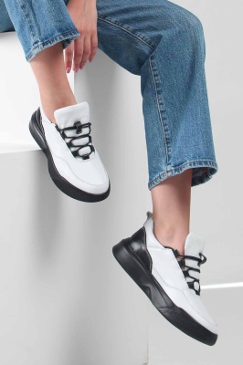 Кроссовки белые кожаные