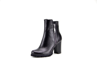 Черные ботильоны