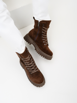 Ботинки коричневые замшевые