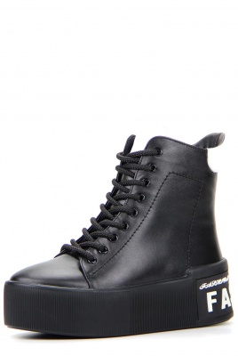 Ботинки кожаные черные